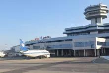 Flugzeug auf dem internationalen Flughafen Minsk, Belarus